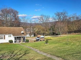 215 Mercury Ave, Johnstown, PA 15906