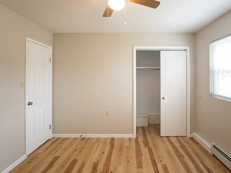 4550 Washington Square Dr — Photo 8