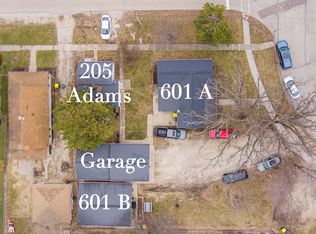 601 W 1st St, Genoa, IL 60135