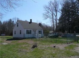 110 Main St, Ashaway, RI 02804