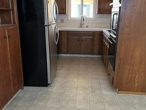 5th image of 121 Northrop Pl