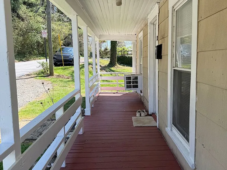 12 Long St — Photo 3