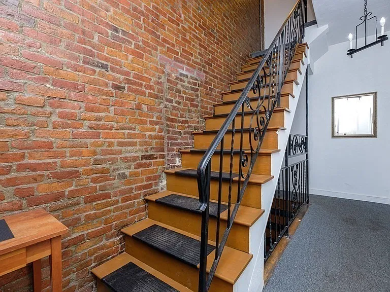 4 Wigglesworth St #B — Photo 8