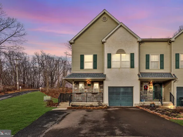 746 Bargate Ct, Southampton, PA 18966
