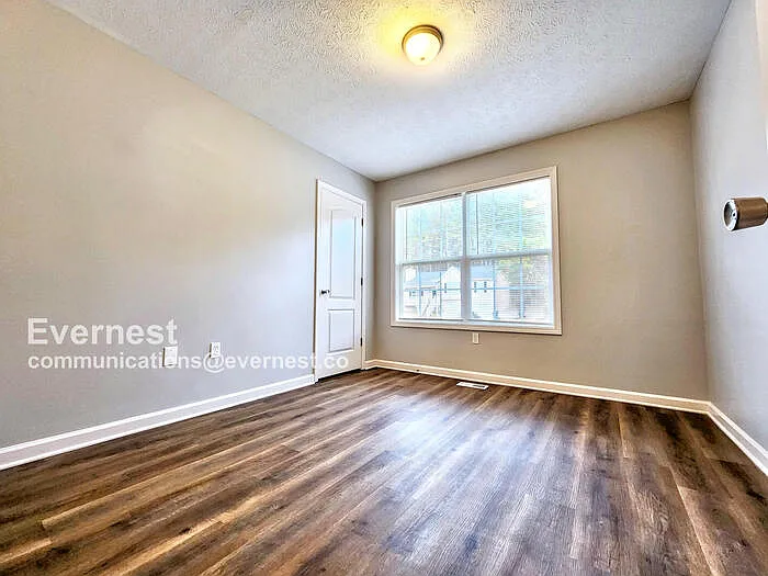 54 Dane Ln — Photo 16