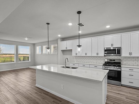 The Sagebrook - Kitchen