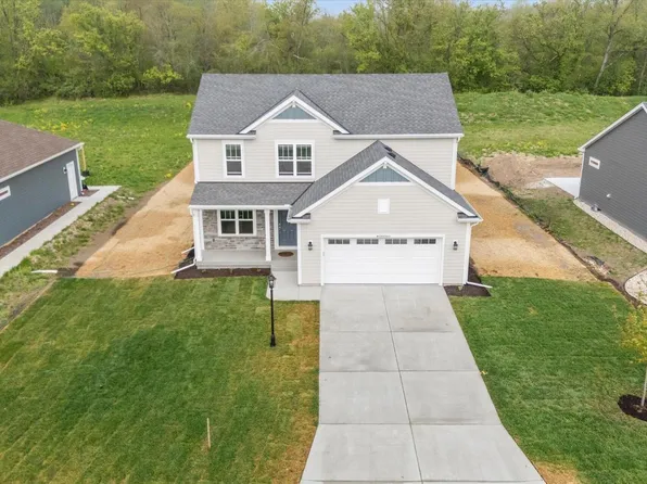 W228N7693 Woodland COURT, Sussex, WI 53089