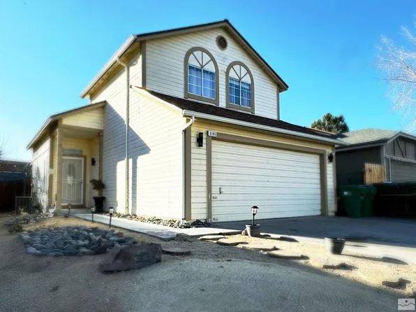 3165 Shadow Ln, Sparks, NV 89434