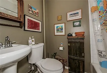 Sold by Avenue Sotheby's International Realty