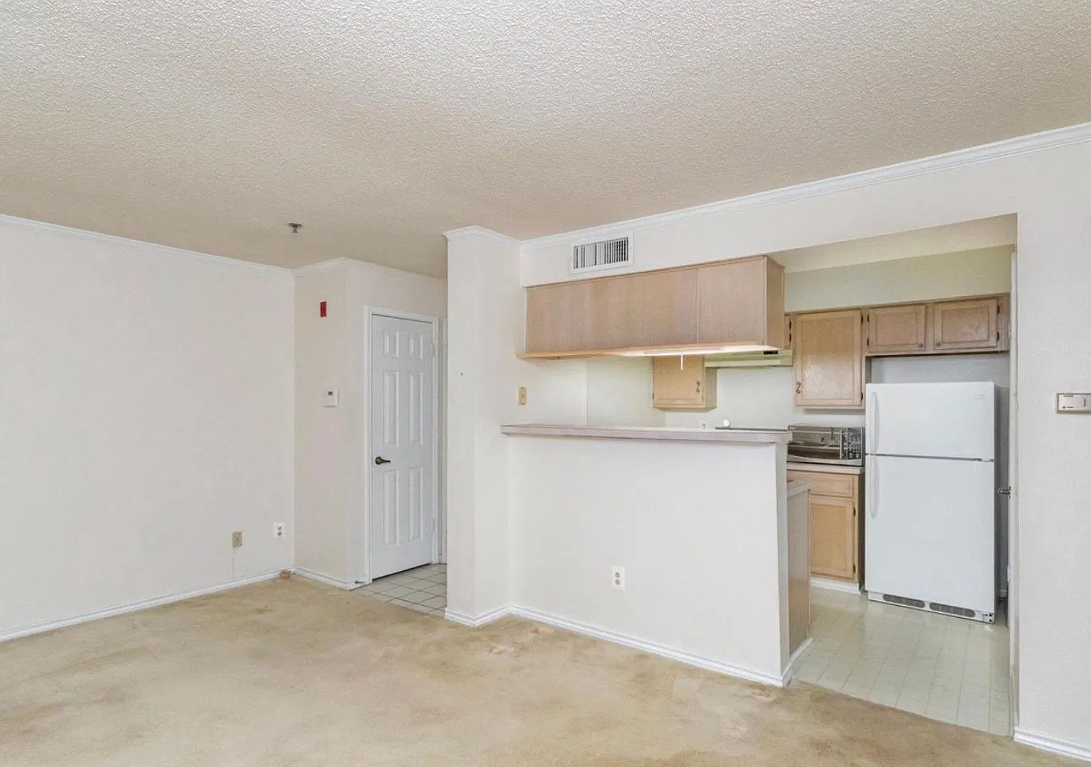 Tysons Corner 1bed + 1bath Condo - Great Location! — Photo 4