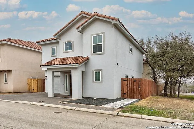 Building Photo - 2755 Del Pilar Dr