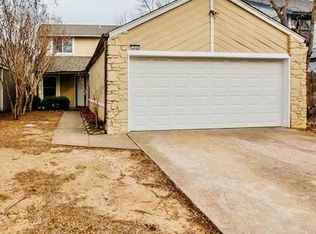 1525 E 67th Ct S, Tulsa, OK 74136