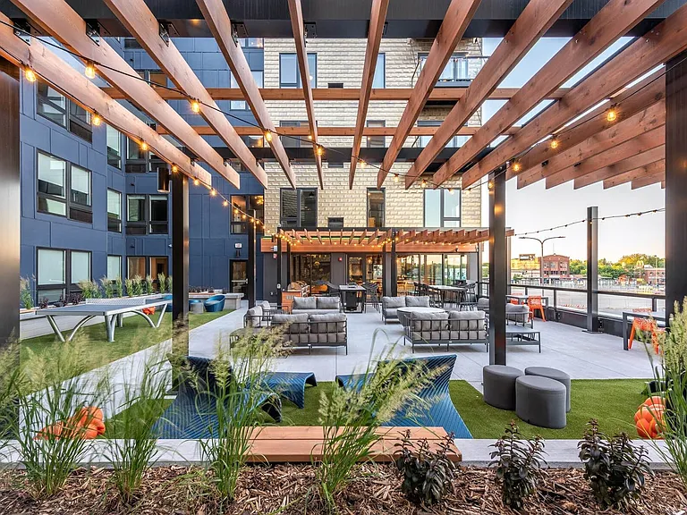 Pivot Apartments — Photo 6