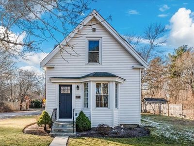 318 Pleasant St, Hanson, MA, 02341