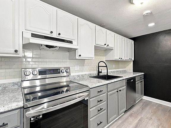 5th image of 74 Springvale Ave #1