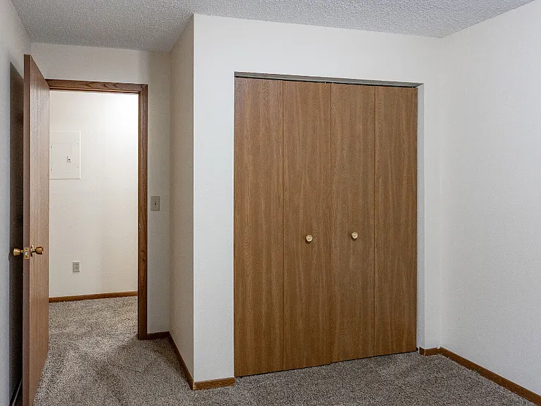 Norway Pines Apartments — Photo 10