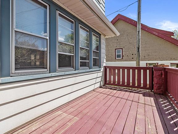 4th image of 1620 N Hawley ROAD