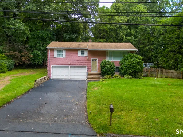 50 Creeping Hemlock Drive, Norwalk, CT 06851