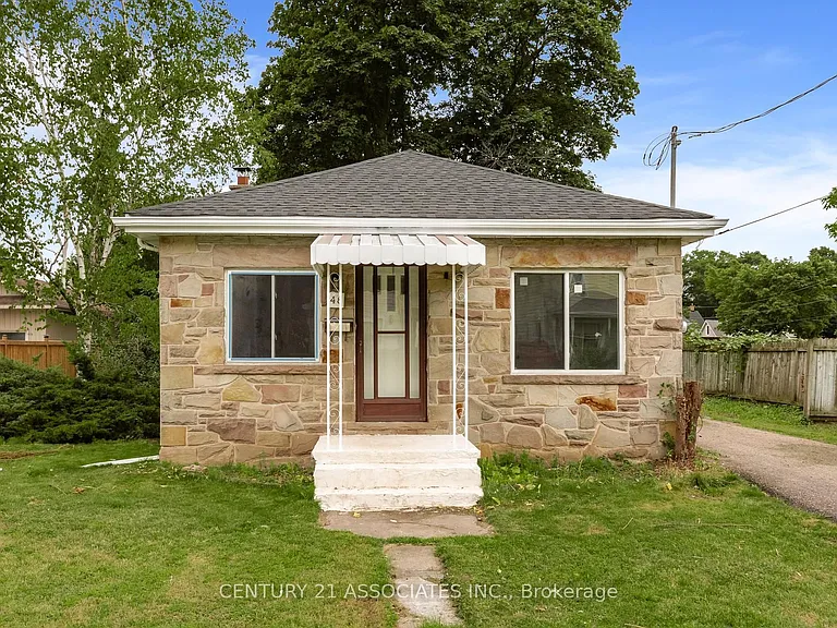 48 King St — Photo 4
