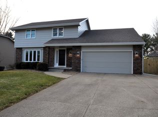 304 39th St, West Des Moines, IA 50265