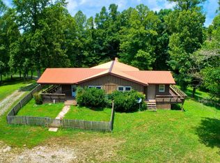 1075 Louvaine Rd, Jamestown, TN 38556