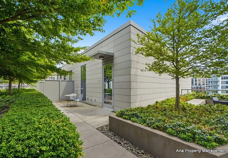 1075 NW Northrup St #1515-1516 — Photo 53