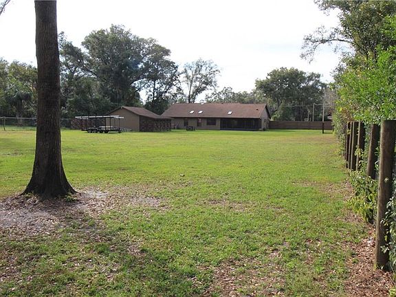 5th image of 1419 Canary Dr