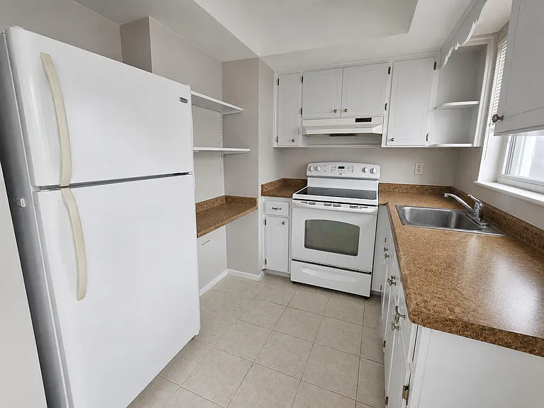 2120 NE 41st St #A — Photo 1