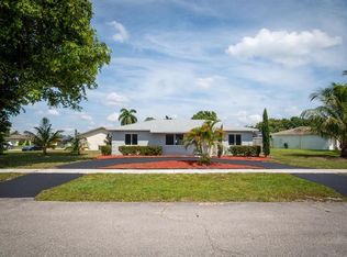 19481 Dakota Ct, Boca Raton, FL 33434