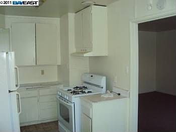 2nd image of 658 S Elmhurst Ave