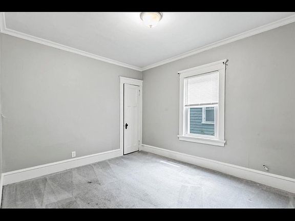 2nd image of 1806 E Newberry Blvd #1