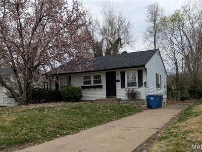 213 Cameron Rd, Saint Louis, MO, 63137