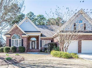 271 Courtyard Ln, Fayetteville, NC 28303