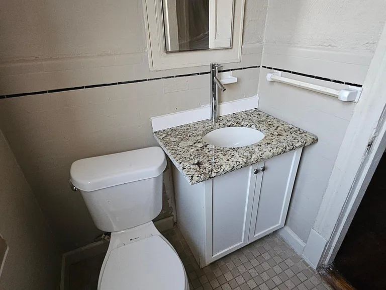1943 Lamar Ave #3 — Photo 5