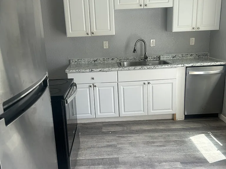 6264 Gravois Ave — Photo 3