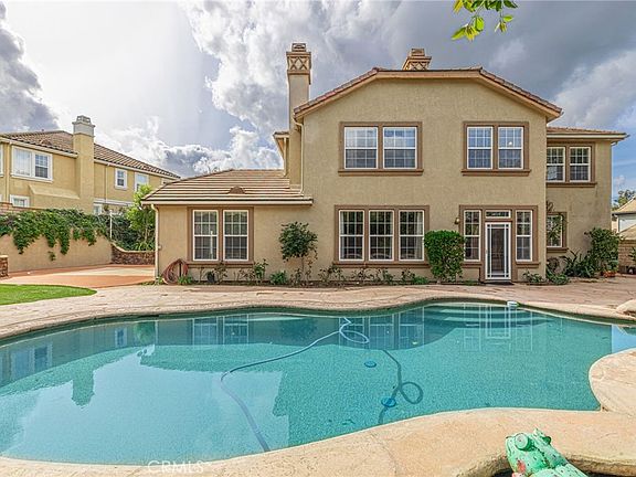 2nd image of 574 Oak Tree Ct