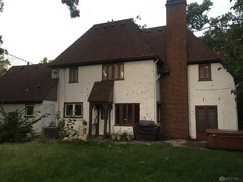 2nd image of 1839 Tennyson Ave
