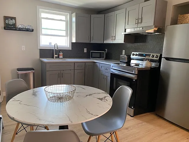 24 Woodbury Ave #2 — Photo 2