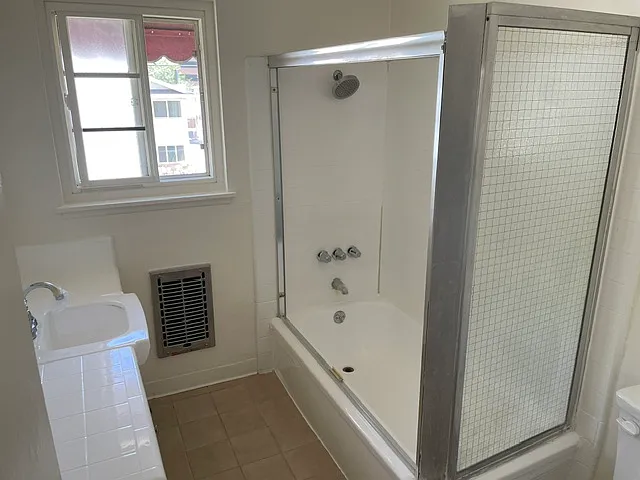 15206 Dickens St #6 — Photo 19