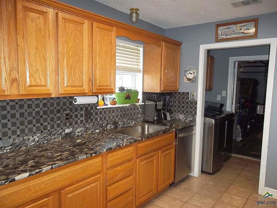 1st image of 233 Seacraft Dr