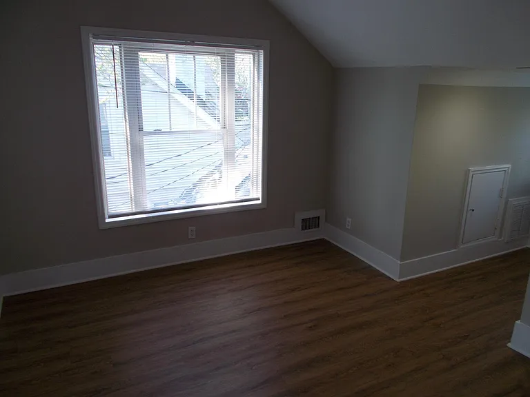 1812 Martin St — Photo 21