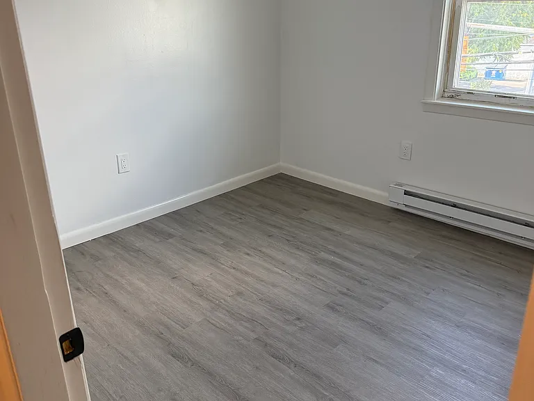 427 High St #4 — Photo 8