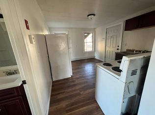 297 Providence St #B, Putnam, CT 06260