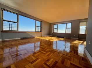6700 192nd St APT 2012, Fresh Meadows, NY 11365