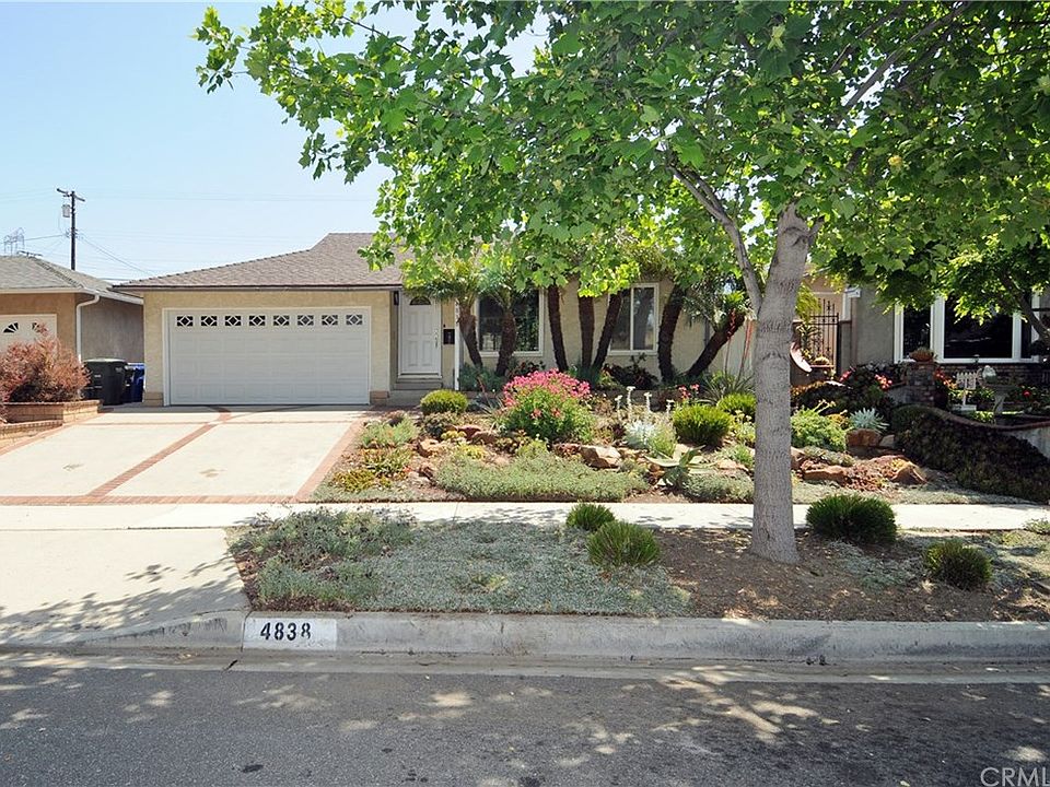 2nd image of 4838 Conquista Ave