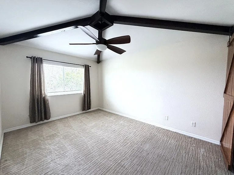 9701 Roundstone Cir — Photo 18