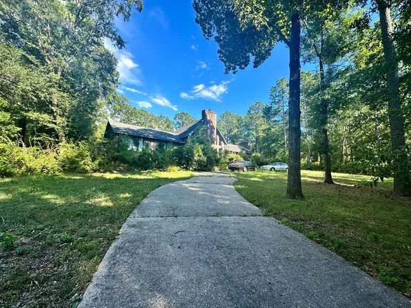 1900 Deerpath Rd, Dothan, AL 36303