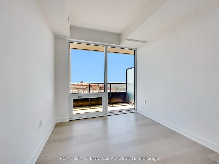 448 Burnhamthorpe Rd W #4511 — Photo 30