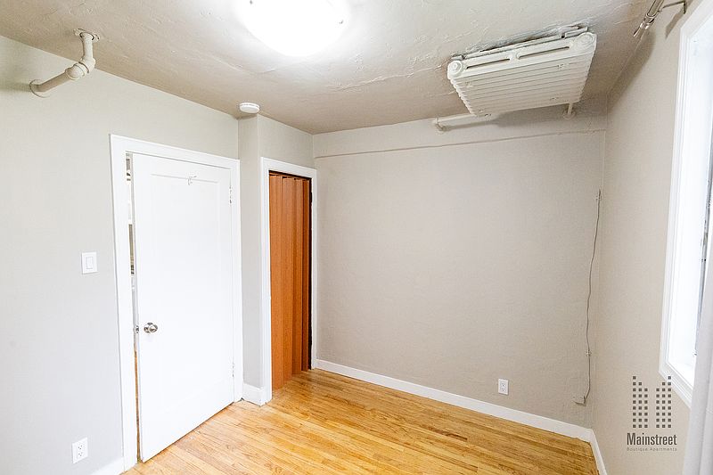 Calgary Apartment for rent - 1 Bedroom — photo 18