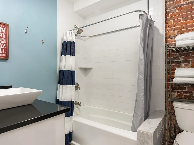 37 Middle St #1 — Photo 21
